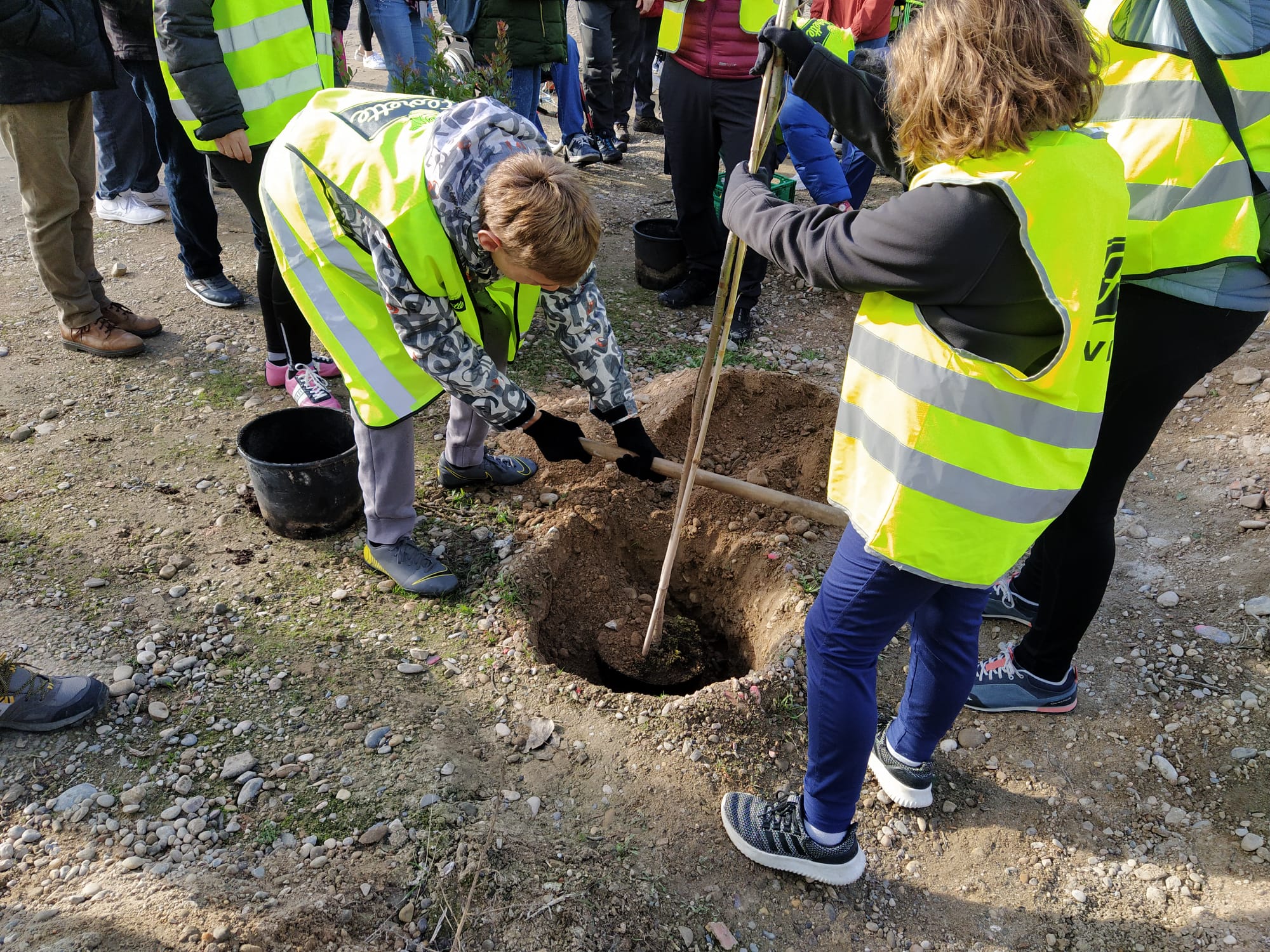 FLORETTE PLANTACION ARBOLES NAVARRA (1)